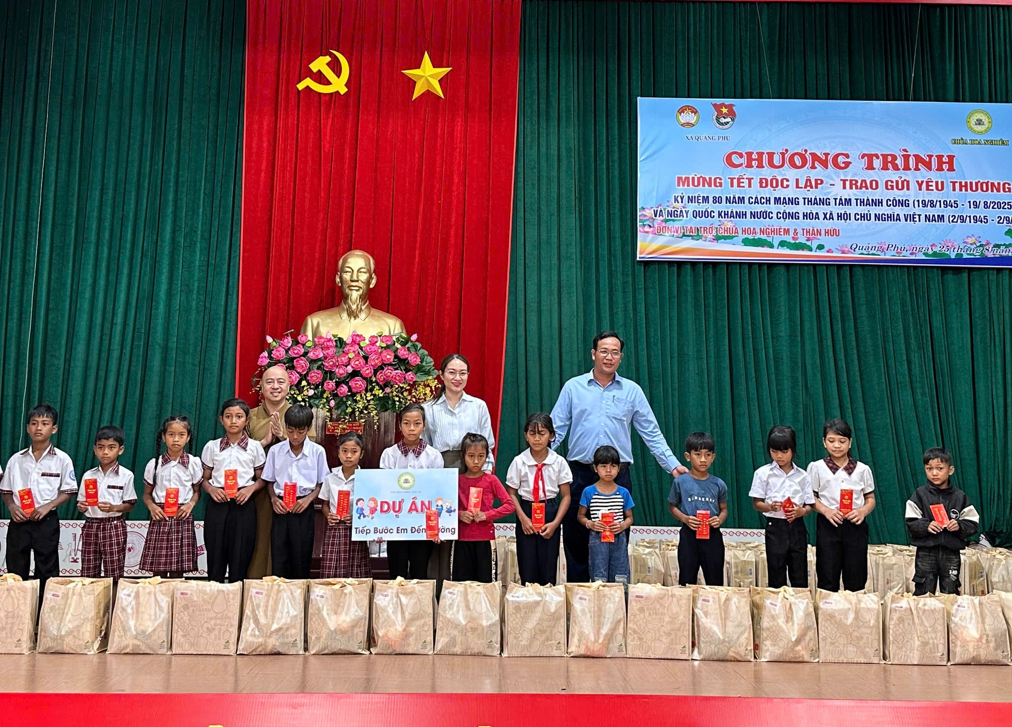 Chương trình “Mừng Tết độc lập – Trao gửi yêu thương”